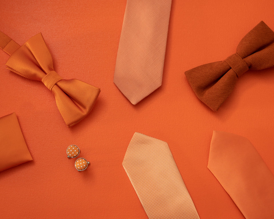 Comment Accessoiriser un Costume en Automne : Nœuds Papillon, Cravates et Chaussettes Billede