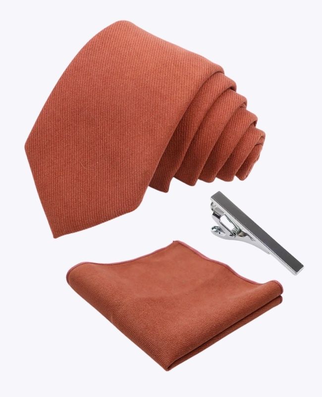 Slips + Brystlommetørklæde + Slipsenål Terracotta nr. 3 Herre i Fløjlseffekt »Simon«